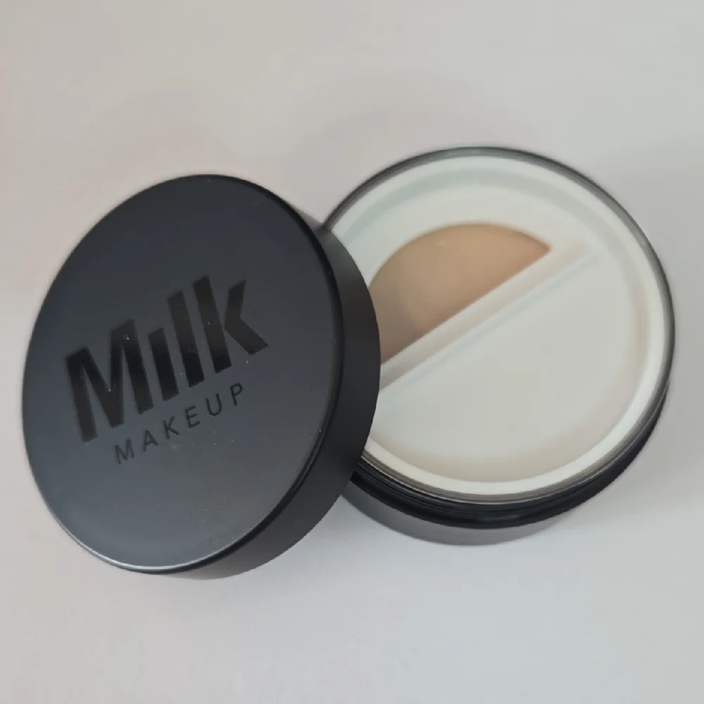 NEW Milk Medium Matte Pore Eclipse Translucent Setting Powder .27oz